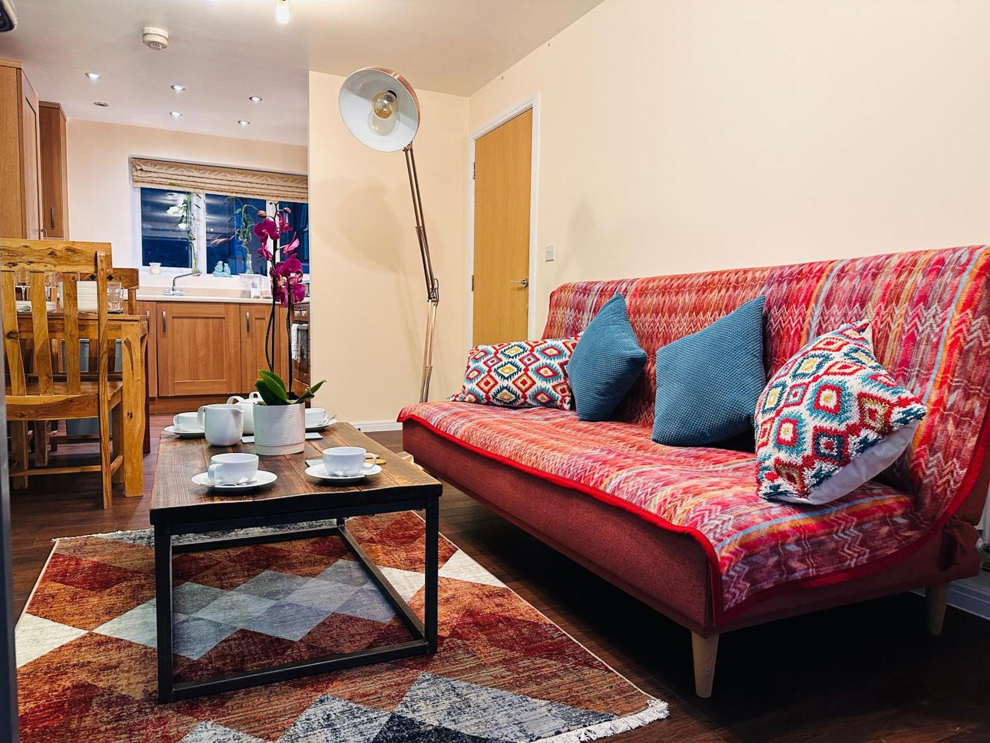 Aroma Cambridge Apartment Girton  Ngoại thất bức ảnh