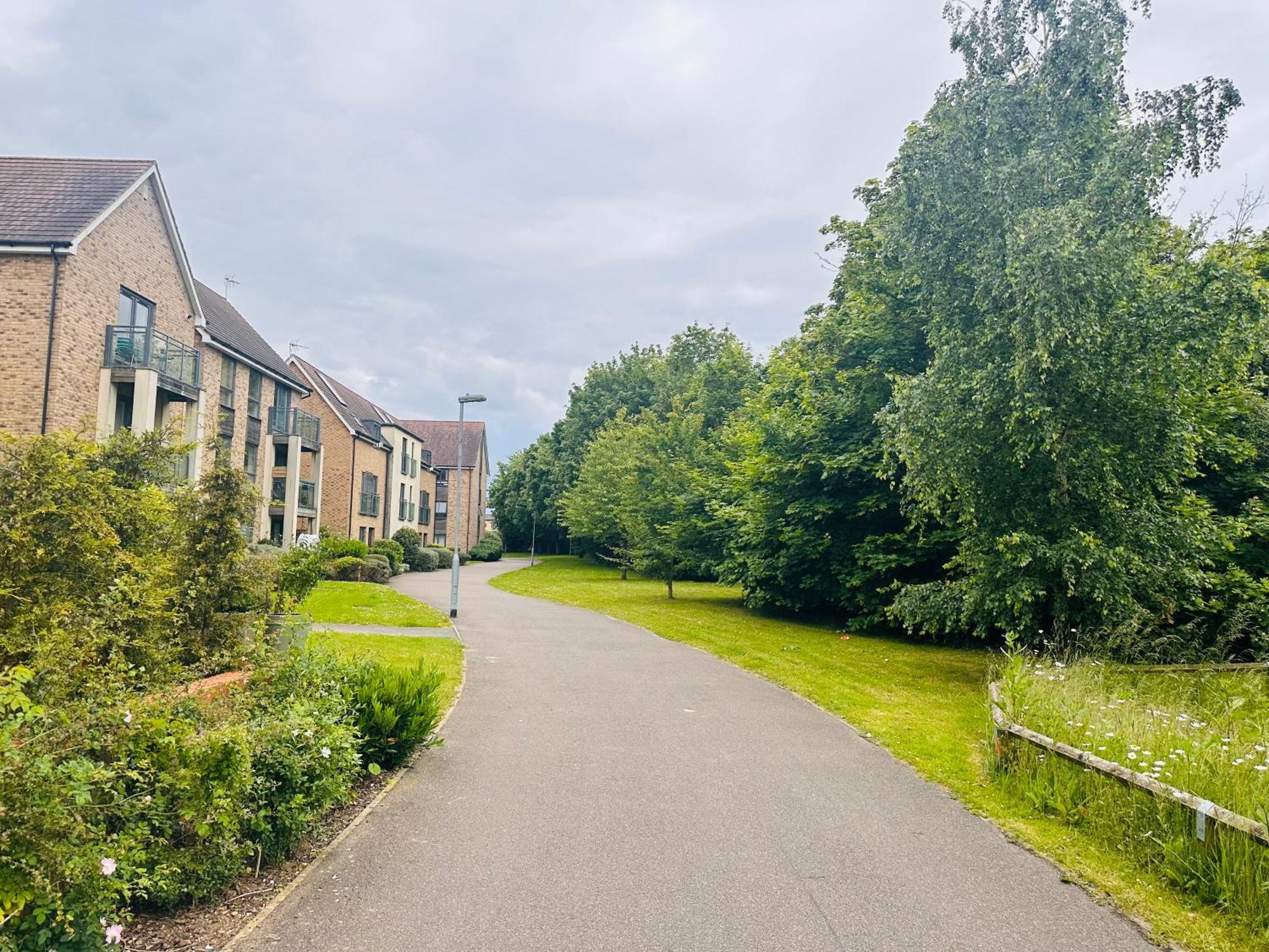 Aroma Cambridge Apartment Girton  Ngoại thất bức ảnh